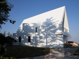 House in White, AEV Architectures (아으베아키텍쳐스) AEV Architectures (아으베아키텍쳐스) Nhà đồng quê