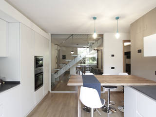 Tiffany, Livin Studio Progettisti Associati Livin Studio Progettisti Associati Modern kitchen