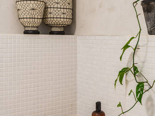 Badkamer in Hammam stijl, Pure & Original Pure & Original Mediterranean style bathrooms