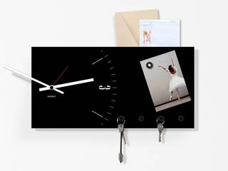 Orologio da parete Organizer Clock&More, dESIGNoBJECT.it dESIGNoBJECT.it Houses میٹل