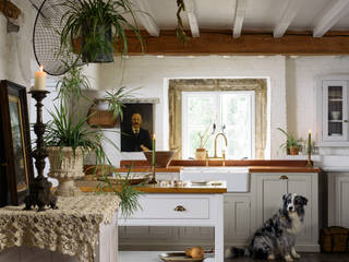 The Cotes Mill Classic Showroom by deVOL, deVOL Kitchens deVOL Kitchens Cozinhas clássicas Branco