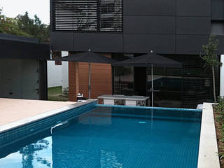 Moradia nos Olivais, Novostudio Arquitectos Novostudio Arquitectos Modern houses