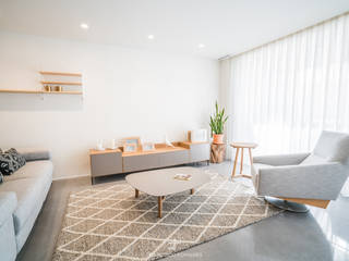 Reforma integral de apartamento en el centro de Murcia, ARREL arquitectura ARREL arquitectura Living room White