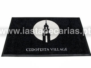 Alojamento "Cedofeita Village", Porto, IAS Tapeçarias IAS Tapeçarias Espacios comerciales Textil Ámbar/Dorado