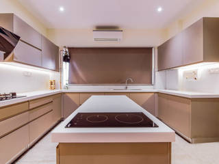 Modular Kitchen Mumbai, Greco Modular Kitchen Greco Modular Kitchen Cocinas de estilo clásico Compuestos de madera y plástico