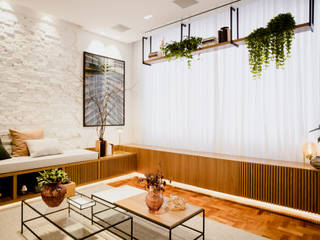 Sala de estar com inspiração brasileira com parede de tijolinho branco, ZOMA Arquitetura ZOMA Arquitetura Moderne Wohnzimmer