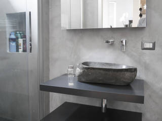 un bagno grigio, studio di progettazione architetto caterina martini studio di progettazione architetto caterina martini حمام