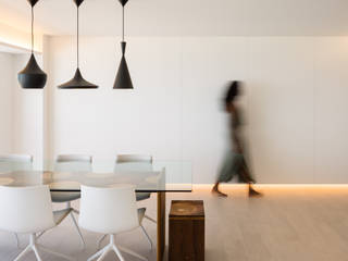 Apartamento BR, yuû arquitectura yuû arquitectura Minimalist dining room Wood Wood effect