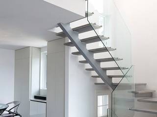 Edgehill Residence | Westmount, Zoubeir Azouz Architecture Zoubeir Azouz Architecture Stairs