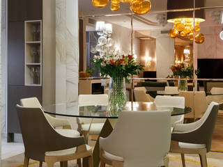 "La Dolce Vita" Appartment in Saint Petersburg, MULTIFORME® lighting MULTIFORME® lighting Modern Dining Room Glass Amber/Gold