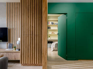 Mieszkanie miłośniczki designu i mody, Q2Design Q2Design Ingresso, Corridoio & Scale in stile moderno