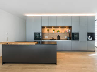 Graue Küche, Beer GmbH Beer GmbH Built-in kitchens