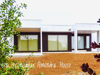 Almendra House, Montgreen Ecomodular Montgreen Ecomodular Casas prefabricadas