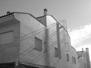 Ejecución de 108 viviendas, en el municipio de Las Torres de Cotillas, Murcia, Novum Proyectos Integrales Novum Proyectos Integrales Condomínios