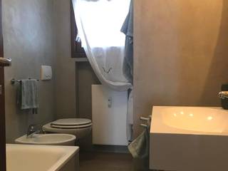 Pareti bagno in resina cementizia , EVOLUZIONE sc EVOLUZIONE sc Moderne Badezimmer Beton