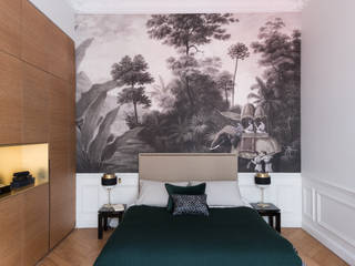 Appartement Haussmannien à 2 pas des Invalides, 75007, KERMAREC KERMAREC Classic style bedroom