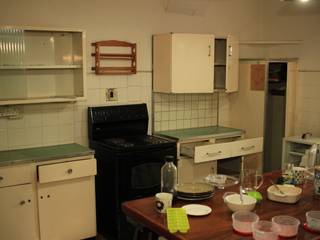 Antique styled kitchen to match period home, Dust Factory Dust Factory