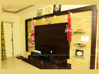 Customized Interior 2 BHK Apartment., 360 Degree Interior 360 Degree Interior Phòng khách phong cách kinh điển Ván ép