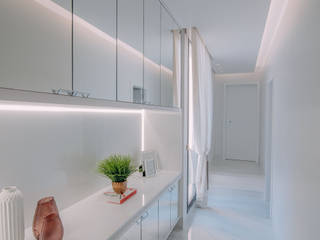 hall íntimo, ISADORA MARTEL interiores ISADORA MARTEL interiores Ingresso, Corridoio & Scale in stile minimalista Bianco