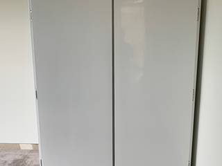 Холодильник на 6 шуб для встраивания в мебель в квартире в Новосибирске, Beauty&Cold Beauty&Cold Classic style dressing room
