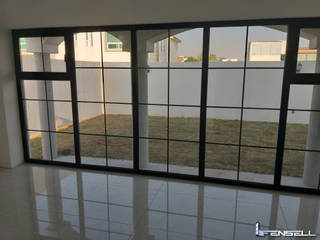 Proyecto Toluca, FENSELL FENSELL Moderne Fenster & Türen Plastik Braun