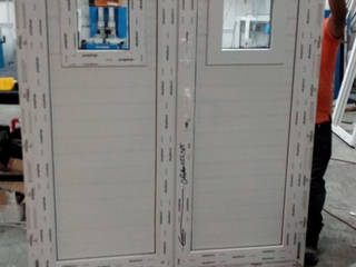 Proyecto Televisa, FENSELL FENSELL Modern style doors Plastic