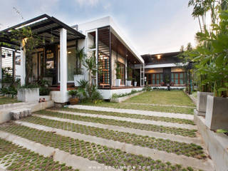 MODERN TROPICAL HOUSE , Q-Con Home Q-Con Home Casas unifamiliares