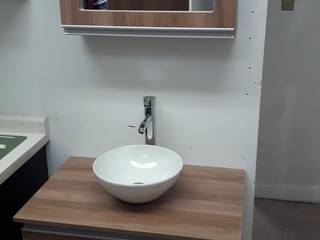 Mueble para baño, Cocinas integrales Luna Cocinas integrales Luna Banheiros minimalistas Chipboard