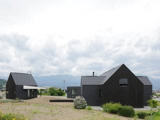 ARAY, キューボデザイン建築計画設計事務所 キューボデザイン建築計画設計事務所 Modern houses