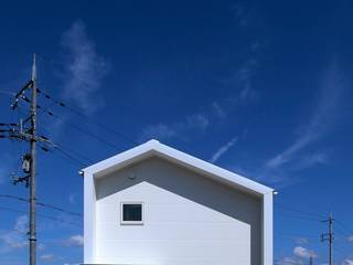 篠山市の小さな家, ニュートラル建築設計事務所 ニュートラル建築設計事務所 ミニマルな 家