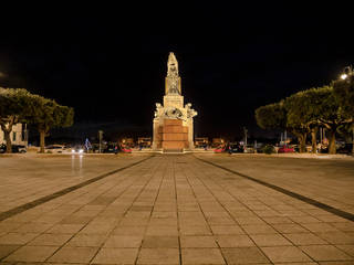 Monumento ai Caduti, Brindisi, Lighting and... Lighting and...