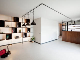 Apartamento EL.P, IN-PROOV IN-PROOV Salones de estilo industrial