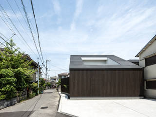 焼杉の家, HAMADA DESIGN HAMADA DESIGN Modern home