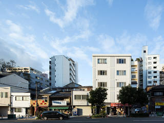 AKAビル, HAMADA DESIGN HAMADA DESIGN Casas modernas