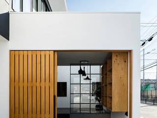 House OK, HAMADA DESIGN HAMADA DESIGN Modern garage/shed