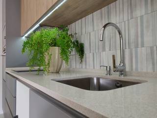 Cocinas modernas: Ideas, imágenes y decoración de C evolutio Lda Moderno