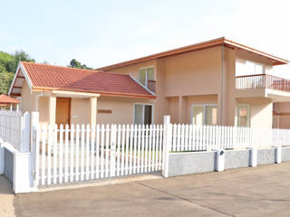 English Daisy - 3 bedroom villa in a gated community space, Vitrag Group Vitrag Group Single family home Beige