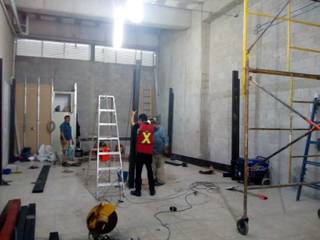 Trabajo en conjunto con Arquitectos y Diseñadores , Once creativos Once creativos Commercial spaces میٹل