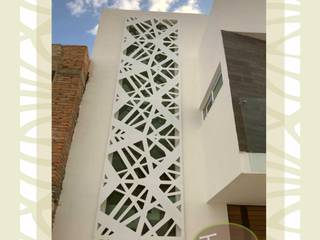 Catálogo de CELOSÍAS METÁLICAS con 78 diseños listos para ser cortados, Terraza CyM Terraza CyM Modern walls & floors Metal