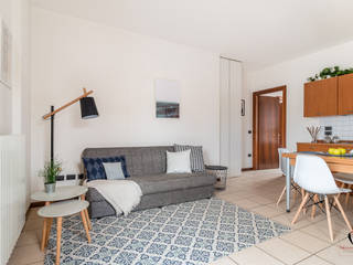 Home staging a Salzano (VE), Valorizza e Vendi Valorizza e Vendi Moderne Wohnzimmer