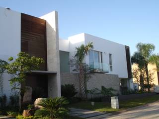 Residencia GDA, UNO:3 Arquitectos UNO:3 Arquitectos Modern houses