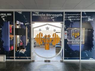 LOCAL MUSCLE STRENGTH ARMY, COOLDESIGN SPA COOLDESIGN SPA Commercial spaces Concrete