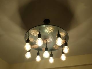 Hand Painted Ceiling Hanging Lamp , Sanjhbati Sanjhbati Гостиная в азиатском стиле Фанера