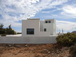 Vivienda aislada en Antigua, TZ-Arquitectura TZ-Arquitectura 一戸建て住宅