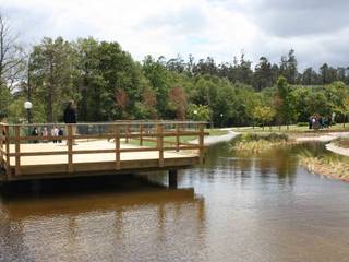 LAGUNAS NATURALIZADAS EN EL JARDÍN BOTÁNICO DE CERCEDA, A CORUÑA, LANDARK Paisajismo LANDARK Paisajismo حديقة