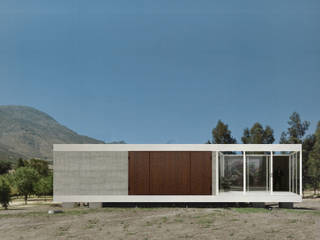 CASA CON TRE PATII, Altro_Studio Altro_Studio Prefabricated home