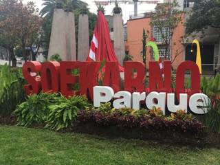 PARQUE SOEKARNO (Parque público urbano), BARRAGAN ARQUITECTOS BARRAGAN ARQUITECTOS Выставочные центры в азиатском стиле
