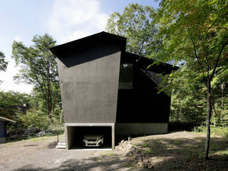 062m-houe in 軽井沢, atelier137 ARCHITECTURAL DESIGN OFFICE atelier137 ARCHITECTURAL DESIGN OFFICE Skandinavische Häuser Schwarz