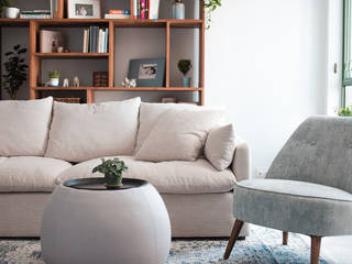 S.Lo Studio Modern living room Wood Multicolored