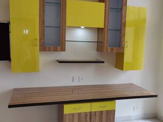 3BHK in Gurgaon, Design Kreations Design Kreations Modern study/office Plywood Brown